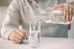 Bật mí 7 lợi ích tuyệt vời của nước đối với sức khỏe con người